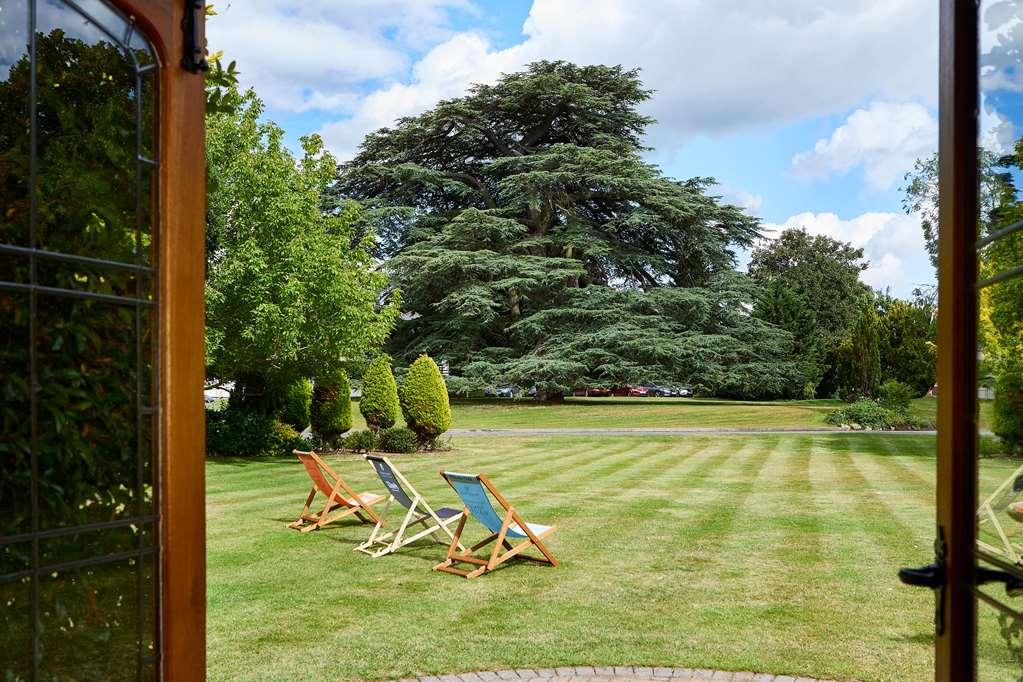 Macdonald Alveston Manor Hotel & Spa Stratford-upon-Avon Exterior foto