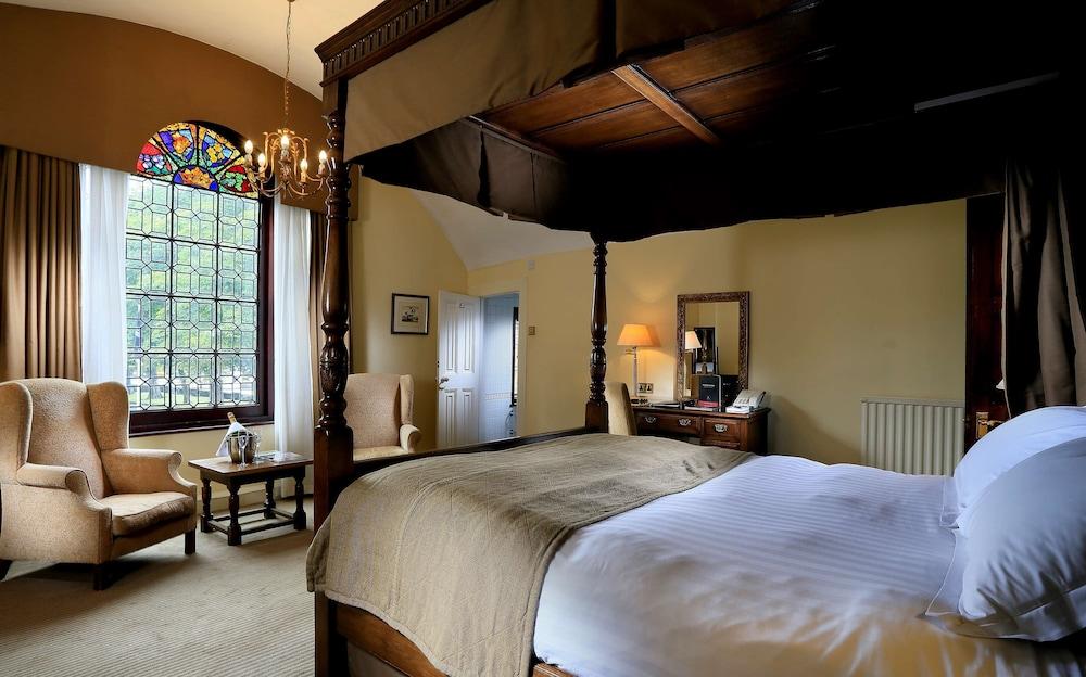 Macdonald Alveston Manor Hotel & Spa Stratford-upon-Avon Exterior foto
