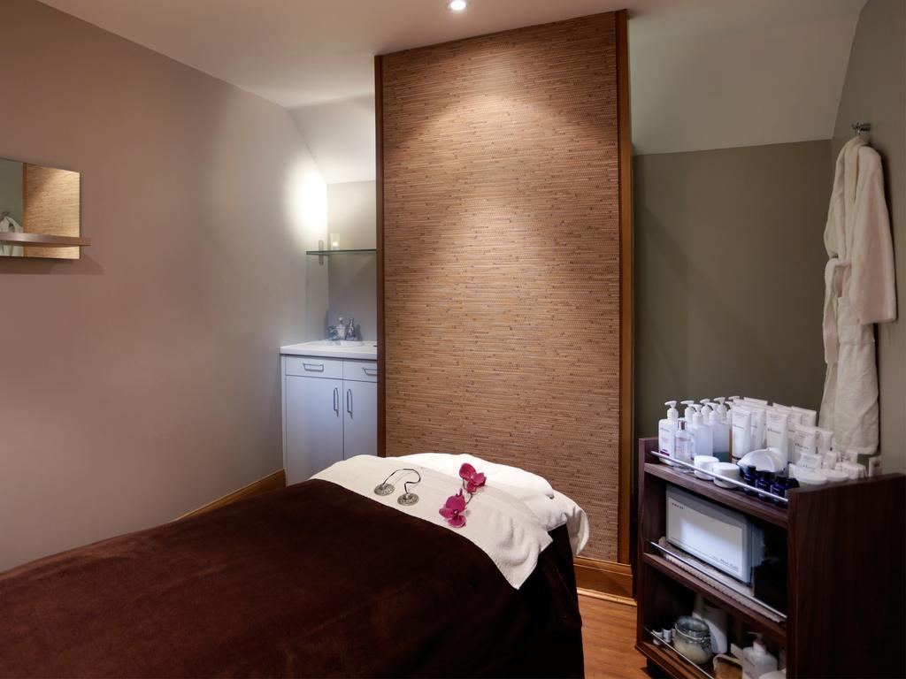 Macdonald Alveston Manor Hotel & Spa Stratford-upon-Avon Exterior foto