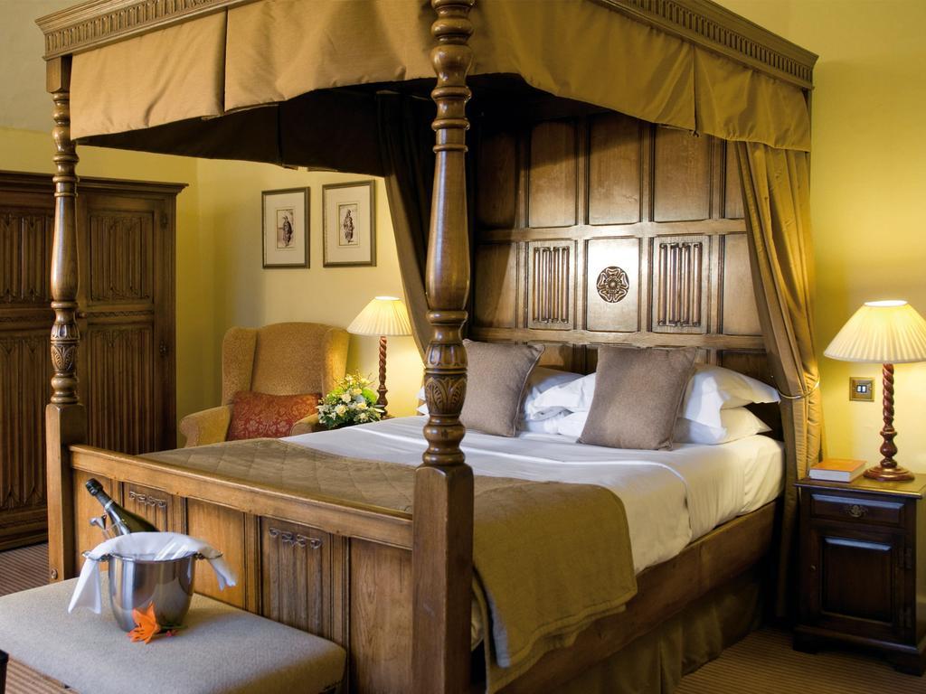 Macdonald Alveston Manor Hotel & Spa Stratford-upon-Avon Exterior foto