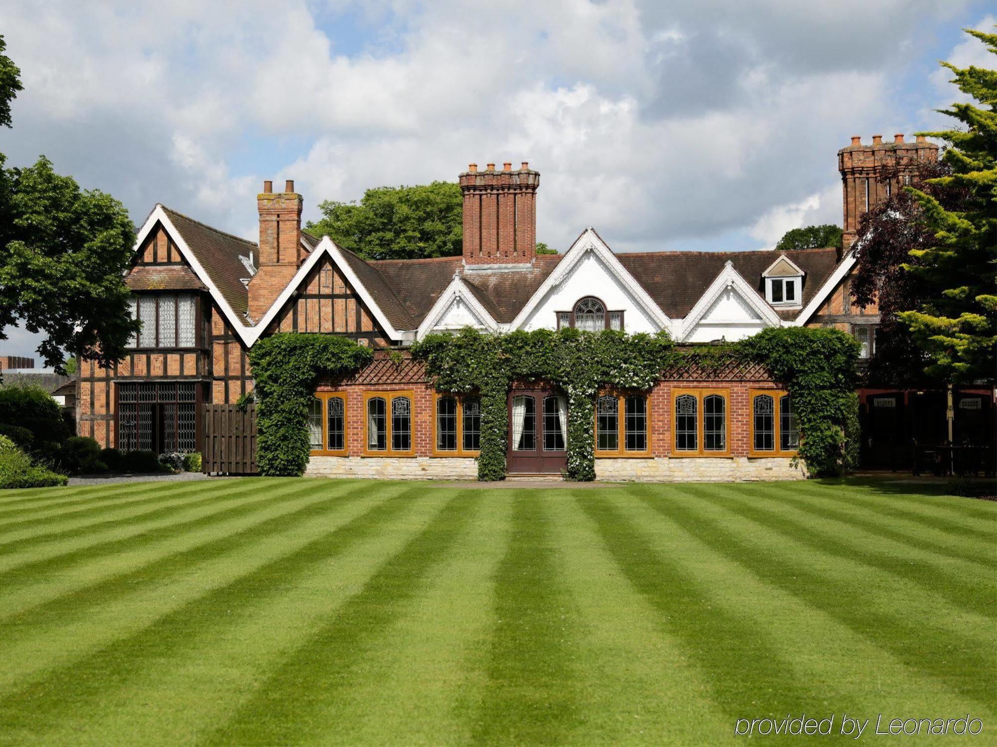 Macdonald Alveston Manor Hotel & Spa Stratford-upon-Avon Exterior foto